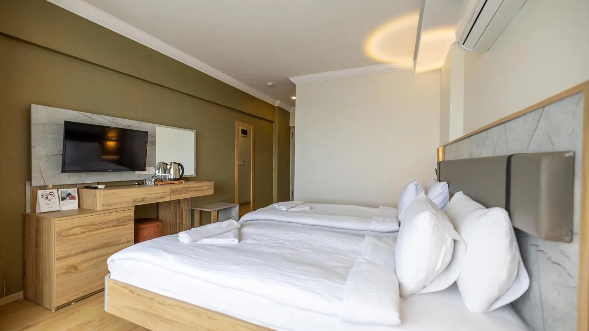 Otel Rest-More By Dedeman Kuşadası